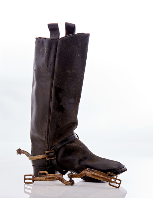 Lot248-Civil War Boot and 3 spurs